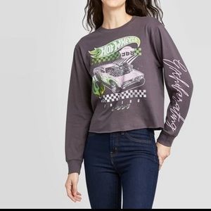 long sleeve crop top